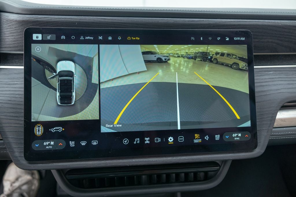 2025 Rivian R1S Adventure Dual Motor Standard Pack