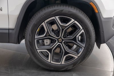 2025 Rivian R1S Adventure Dual Motor Standard Pack