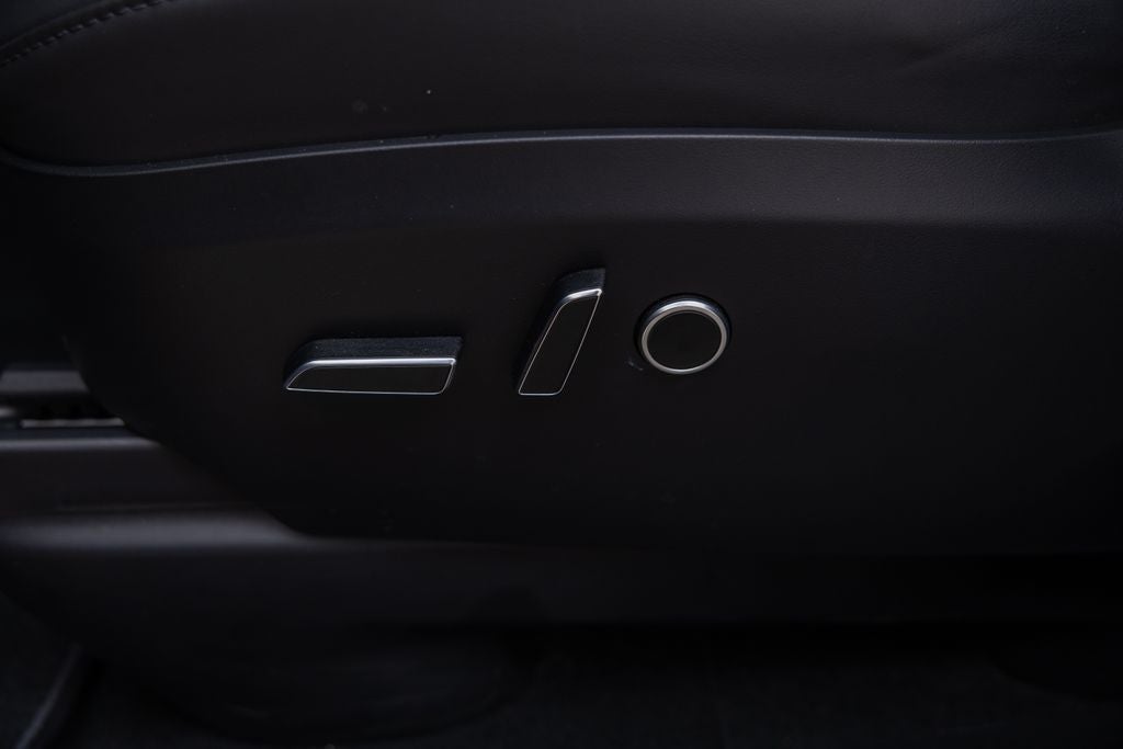 2024 Tesla Model X Base
