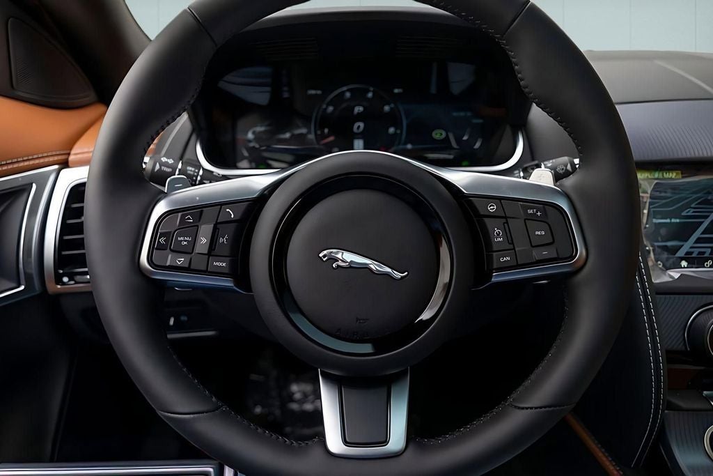 2024 Jaguar F-TYPE P450