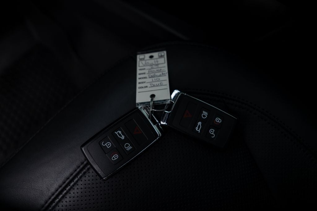 2025 Land Rover Defender 110 X-Dynamic SE