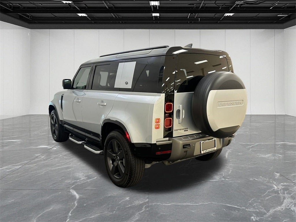 2023 Land Rover Defender 110 X-Dynamic SE