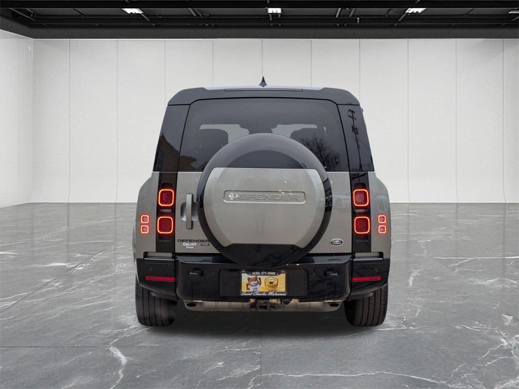 2023 Land Rover Defender 130 X-Dynamic SE