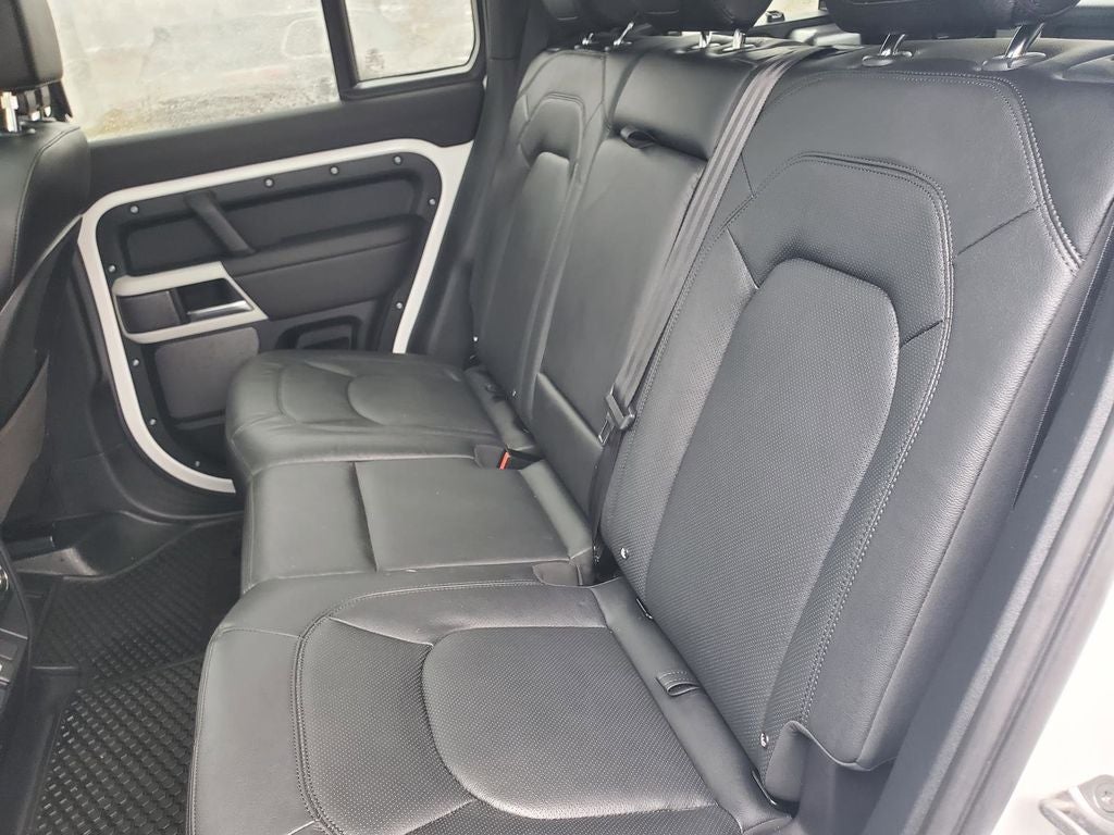 2024 Land Rover Defender 110 S