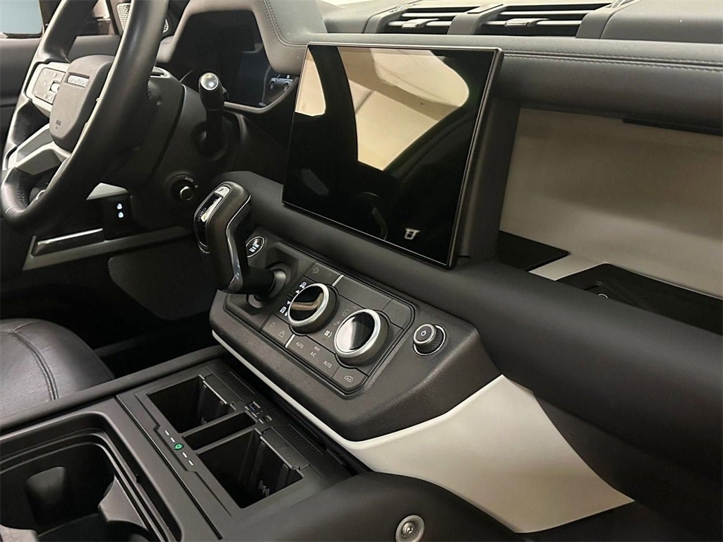 2024 Land Rover Defender 130 S