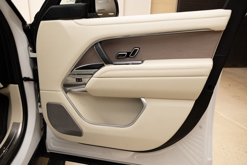 2025 Land Rover Range Rover Autobiography