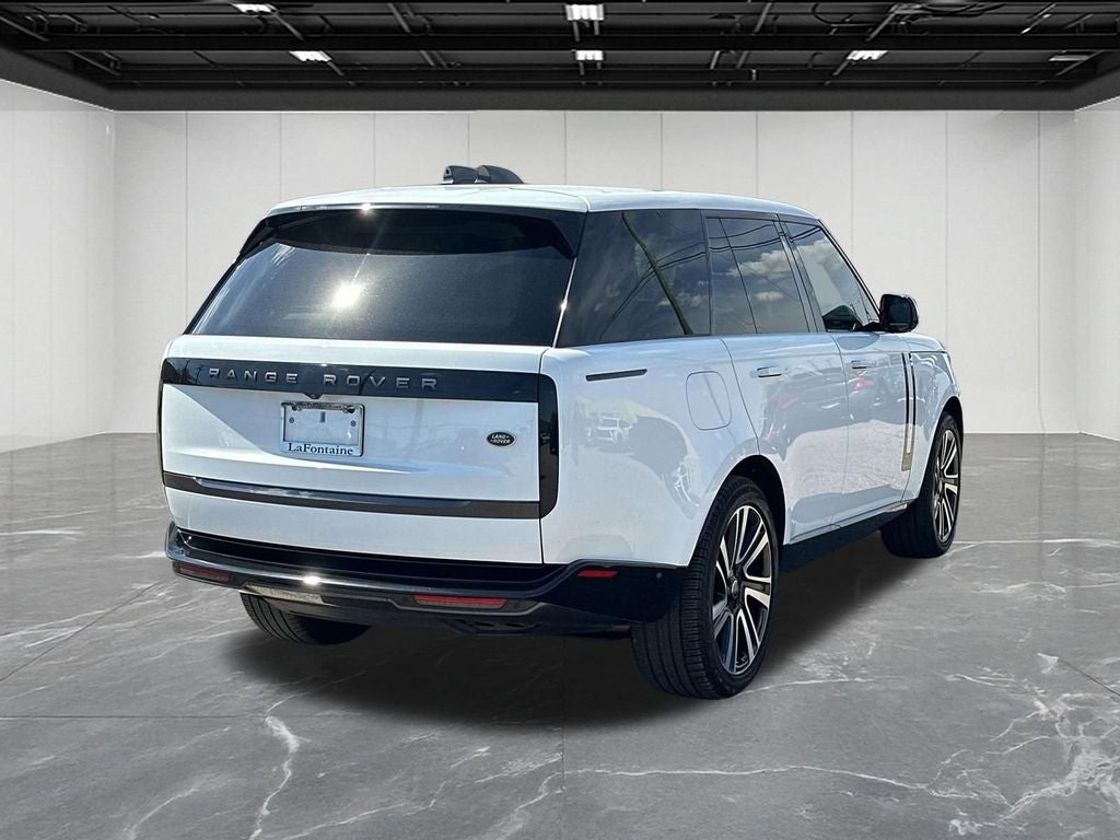 2023 Land Rover Range Rover SE