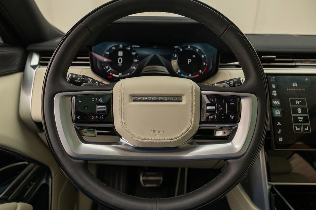 2025 Land Rover Range Rover SE