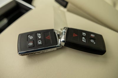2025 Land Rover Range Rover SE