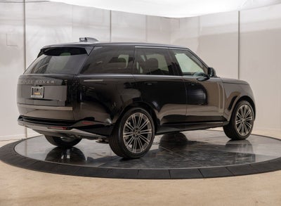 2025 Land Rover Range Rover SE