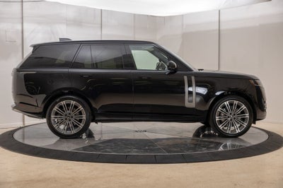 2025 Land Rover Range Rover SE