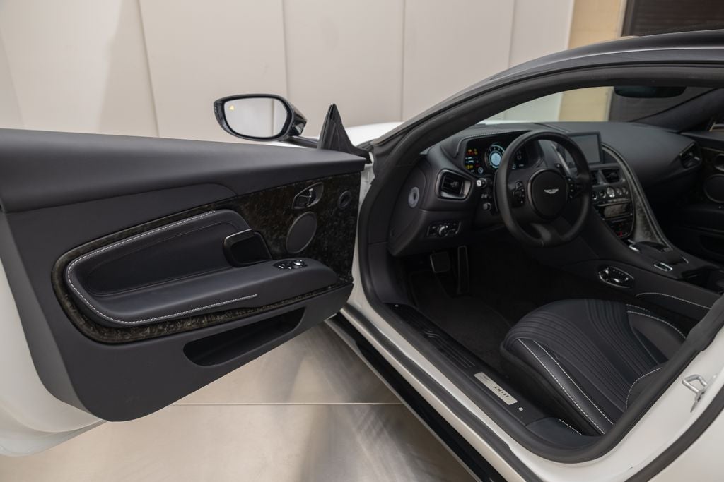 2023 Aston Martin DB11 Base
