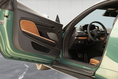 2025 Aston Martin Vanquish V12