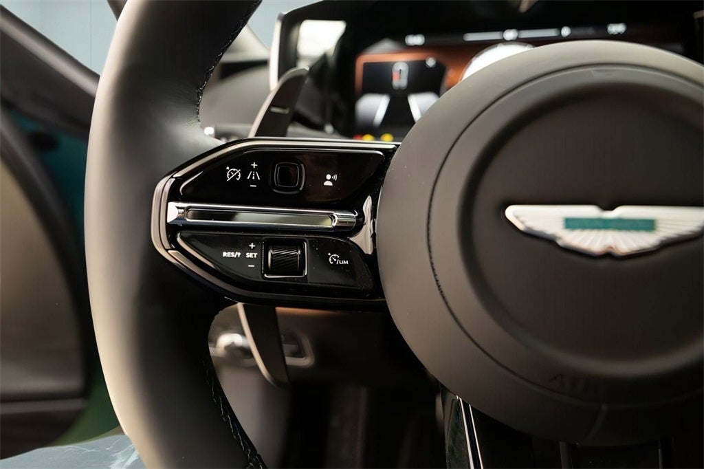 2025 Aston Martin Vanquish V12