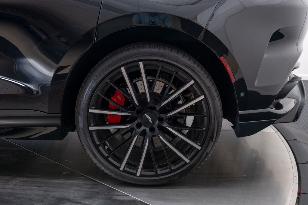 2023 Aston Martin DBX 707