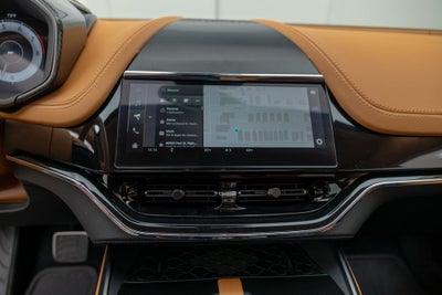 2025 Aston Martin DBX 707