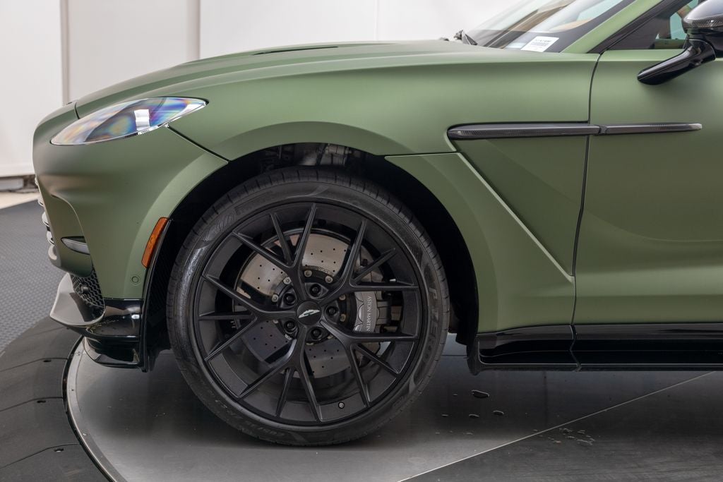 2025 Aston Martin DBX 707