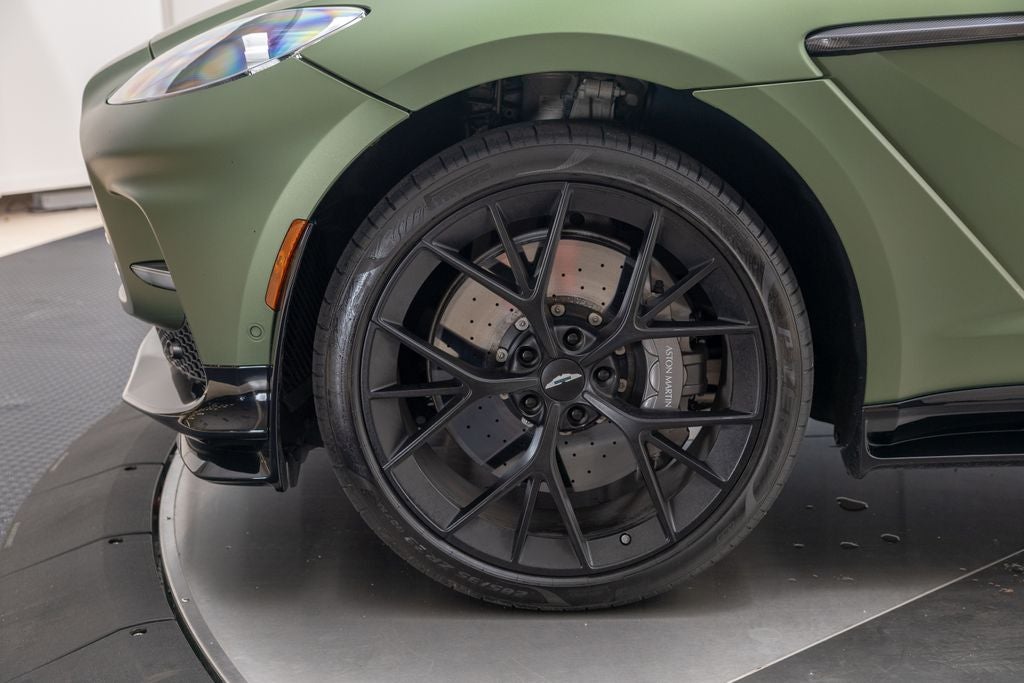 2025 Aston Martin DBX 707