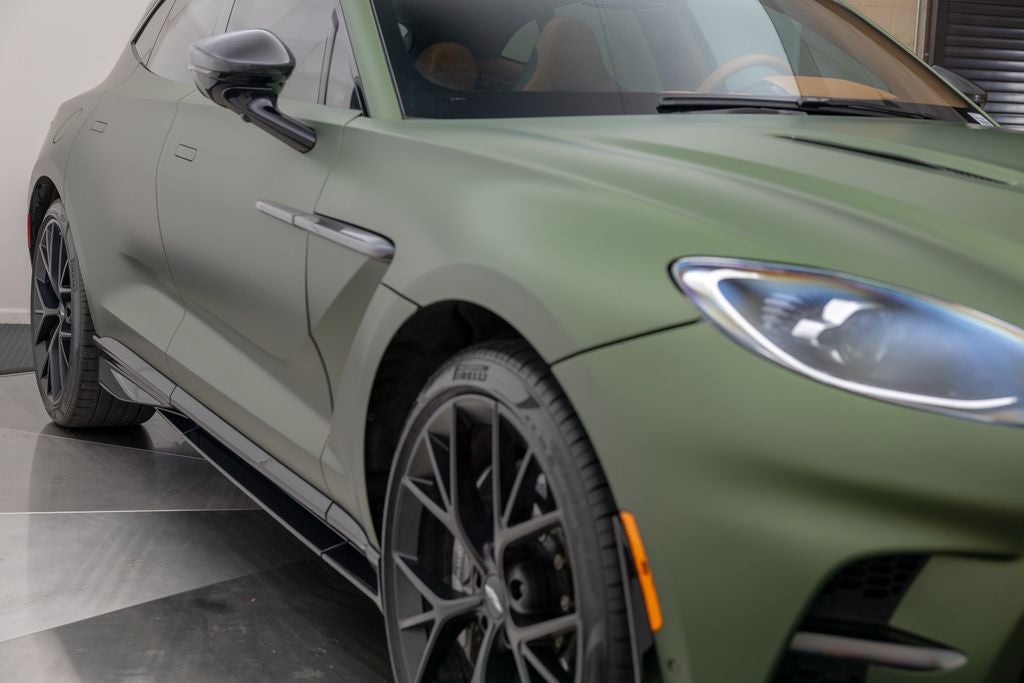 2025 Aston Martin DBX 707