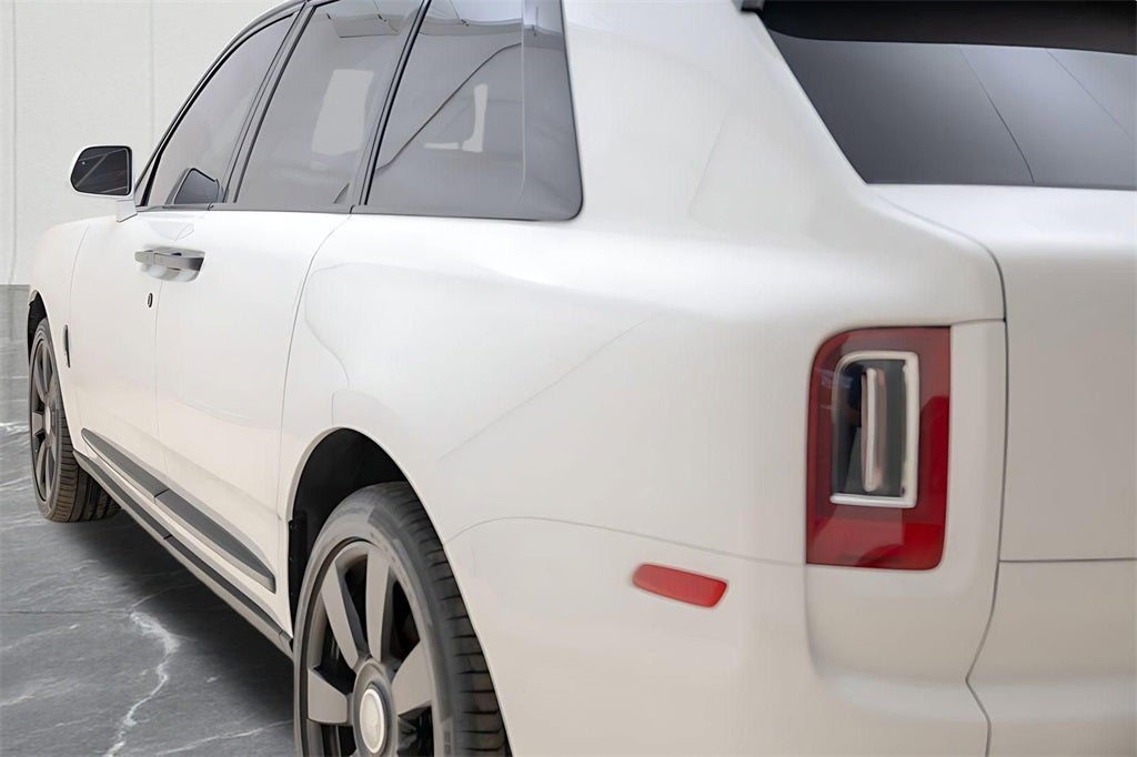 2023 Rolls-Royce Cullinan Base