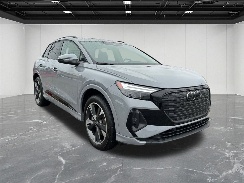 2024 Audi Q4 e-tron Premium quattro
