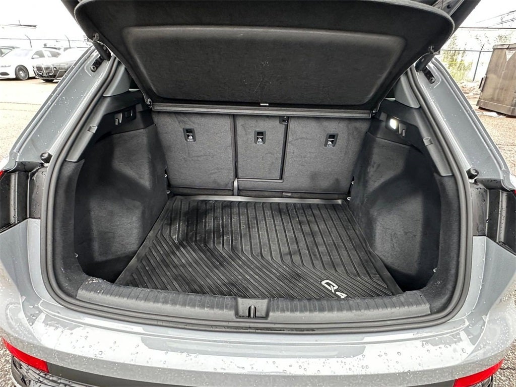 2024 Audi Q4 e-tron Premium quattro