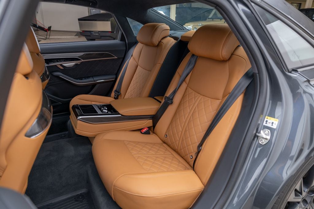 2025 Audi S8 4.0T quattro
