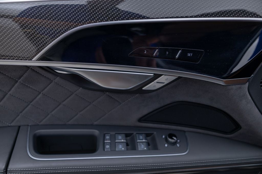 2025 Audi S8 4.0T quattro