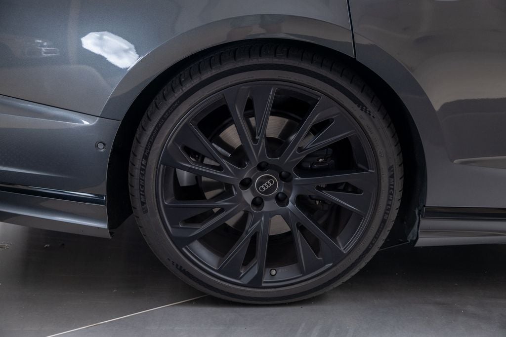 2025 Audi S8 4.0T quattro