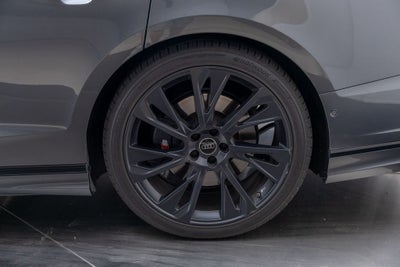 2025 Audi S8 4.0T quattro