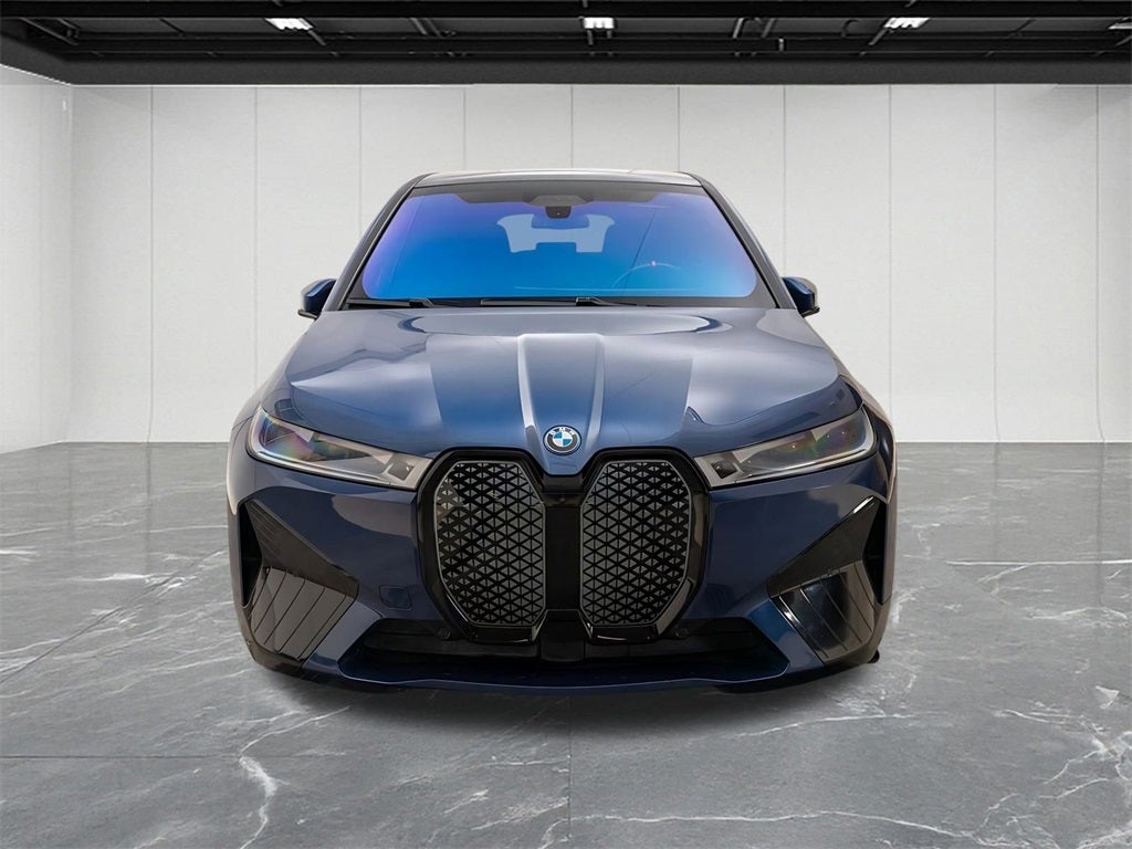 2025 BMW iX M60