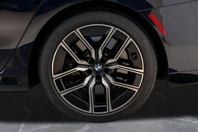 2025 BMW 7 Series 760i xDrive