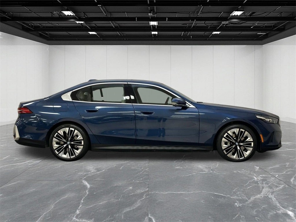2024 BMW 5 Series 530i xDrive