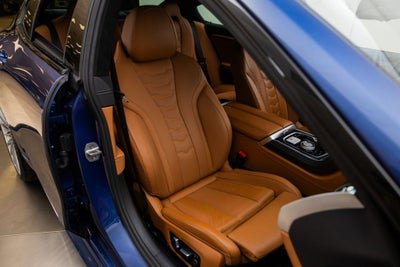 2022 BMW 8 Series ALPINA B8 xDrive