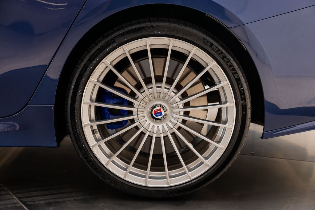 2022 BMW 8 Series ALPINA B8 xDrive