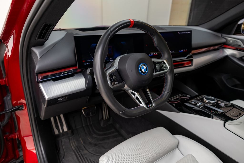 2024 BMW i5 M60