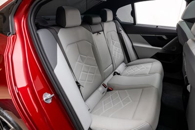 2024 BMW i5 M60