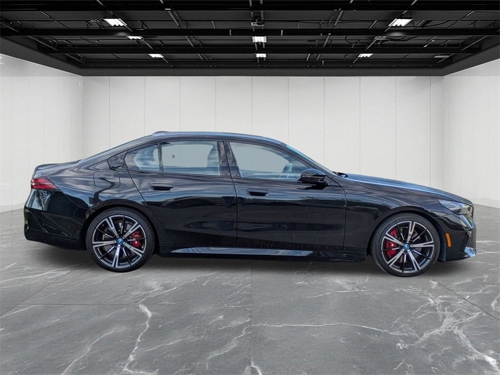 2024 BMW i5 M60