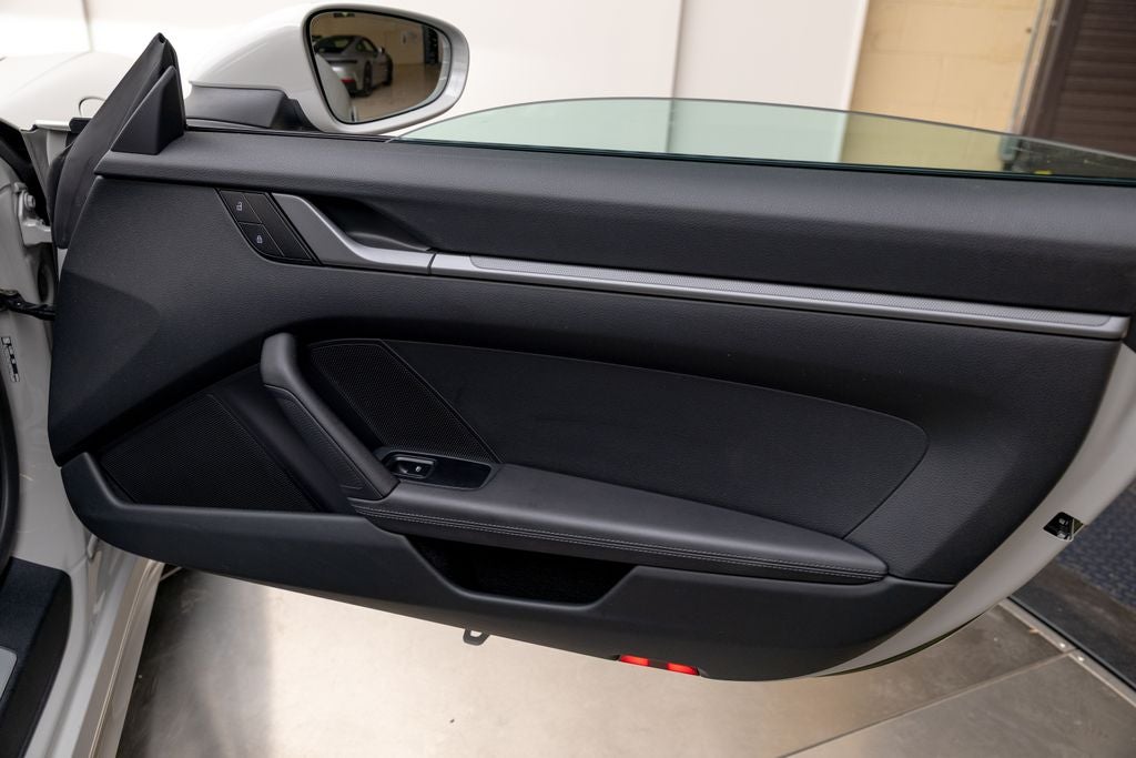 2023 Porsche 911 Carrera