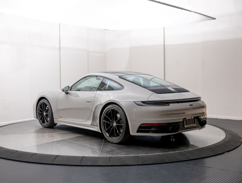 2023 Porsche 911 Carrera