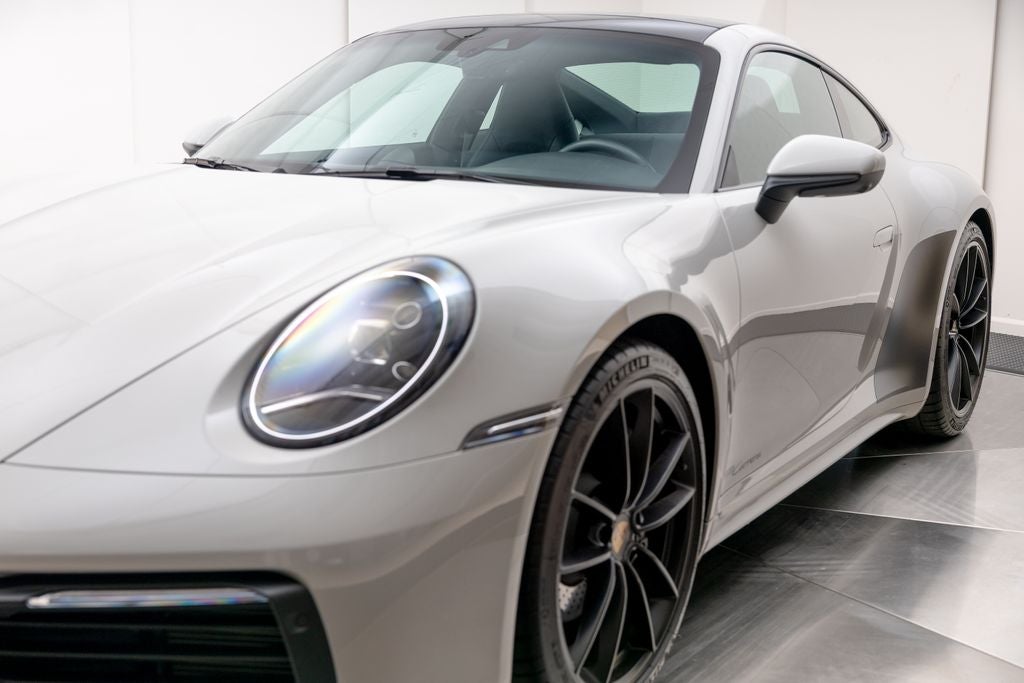 2023 Porsche 911 Carrera