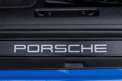 2022 Porsche 911 Carrera 4 GTS