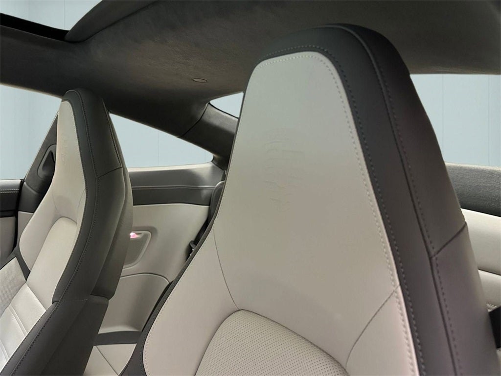 2025 Porsche 911 Carrera GTS