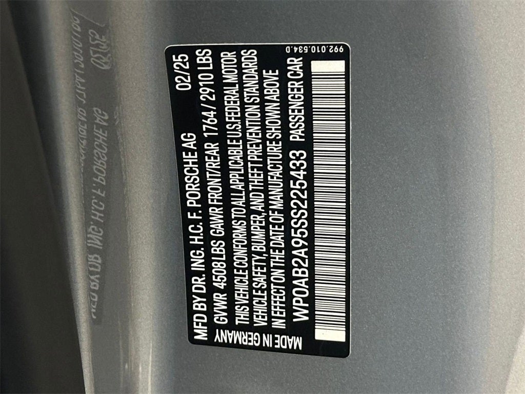 2025 Porsche 911 Carrera GTS