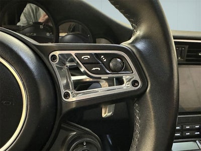 2019 Porsche 911 Carrera GTS