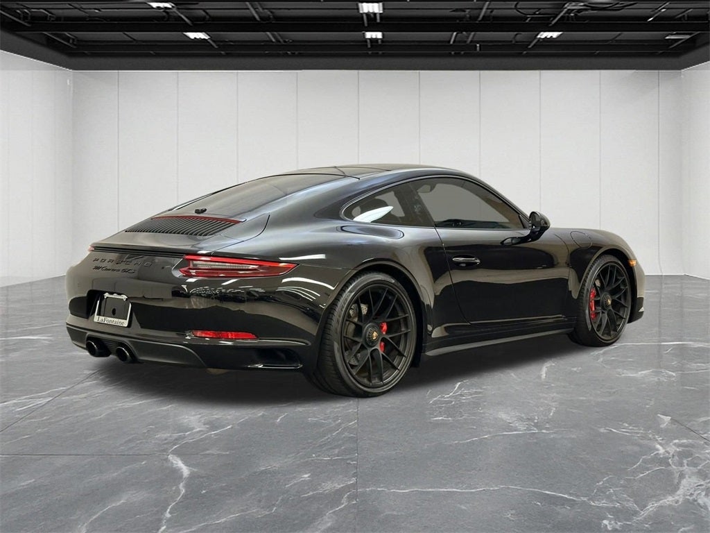 2019 Porsche 911 Carrera GTS