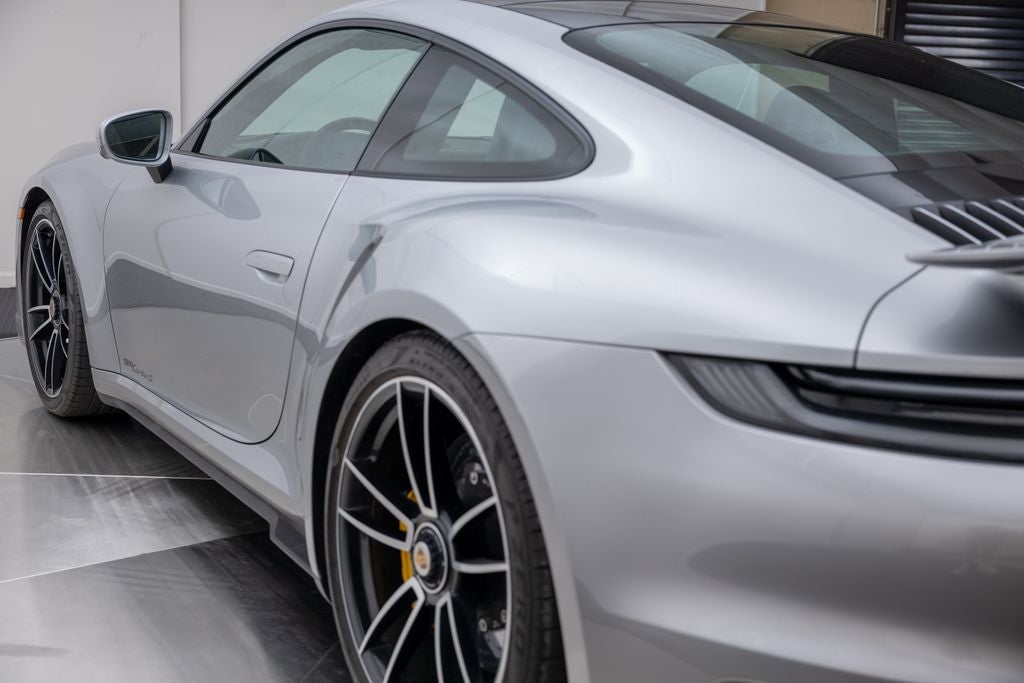 2021 Porsche 911 Turbo S