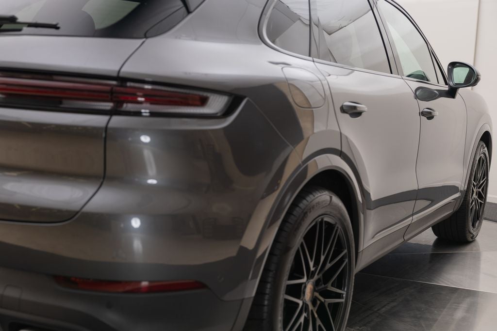 2026 Porsche Cayenne Base