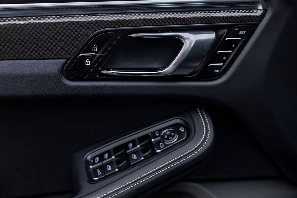 2025 Porsche Macan GTS