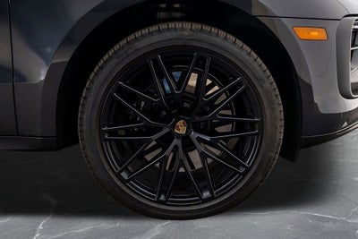 2025 Porsche Macan GTS